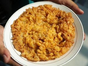 Ini Talua Barendo, Telur Dadar Gaya Minang yang Keriting Gurih Ini Talua Barendo, Telur Dadar Gaya Minang yang Keriting Gurih