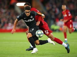 Hwang Hee-chan: Dulu Dipecundangi Evan Dimas, Kini Perdayai Van Dijk