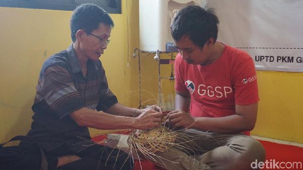 Teropong Jiwa Berantas Stigma: Siapa Bilang ODGJ Tak Bisa Kerja?