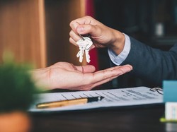 Sewakan Rumah di AirBnb, Pulang-pulang Jadi Tempat Pelacuran