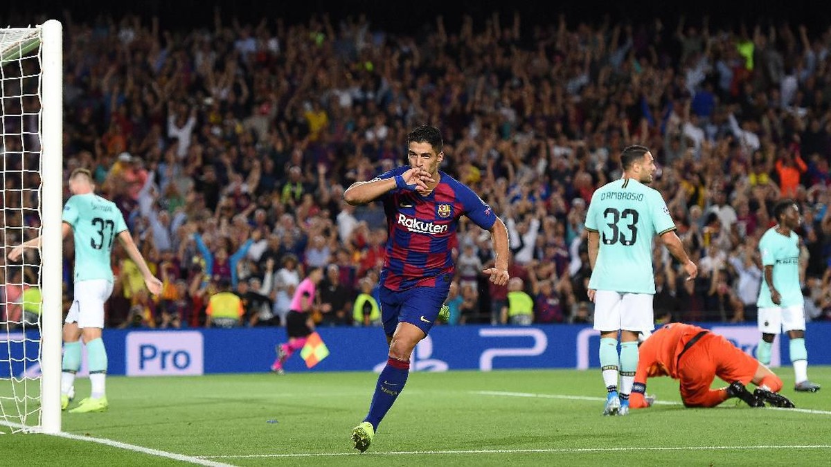 Barcelona memberi kekalahan pertama pada Inter Milan di musim ini. (Foto: Alex Caparros / Getty Images)