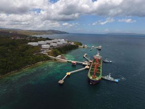 Tiga BUMN Keroyokan Produksi 15 Kapal Buat Pertamina Tiga BUMN Keroyokan Produksi 15 Kapal Buat Pertamina