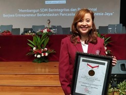 Kapan Gelarnya Jadi 14? Dosen Untar: Jangan Dulu, Nanti Nggak Married-married