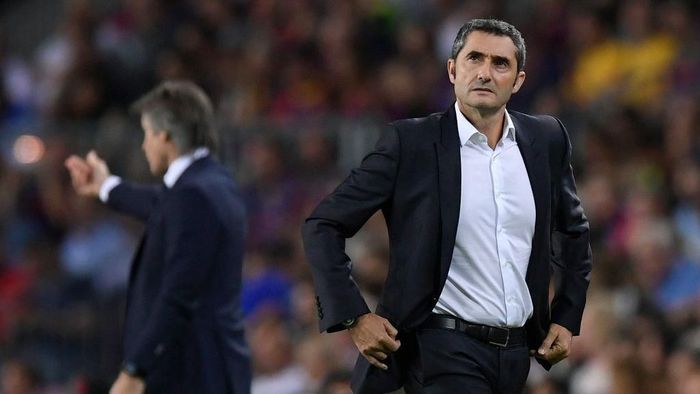 Ernesto Valverde berharap laga El Clasico tetap dilangsungkan di Camp Nou (Foto: Alex Caparros/Getty Images)