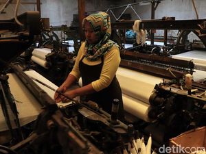 Pengusaha Waswas Bahan Baku Tekstil Tambah Mahal Pengusaha Waswas Bahan Baku Tekstil Tambah Mahal