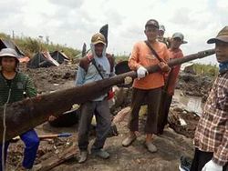 Pemkab OKI Tak Bisa Larang Pemburu Harta Karun Sriwijaya di Bekas Karhutla