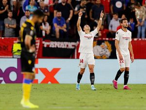 Hasil Liga Europa: Sevilla Kalahkan APOEL 1-0 Hasil Liga Europa: Sevilla Kalahkan APOEL 1-0