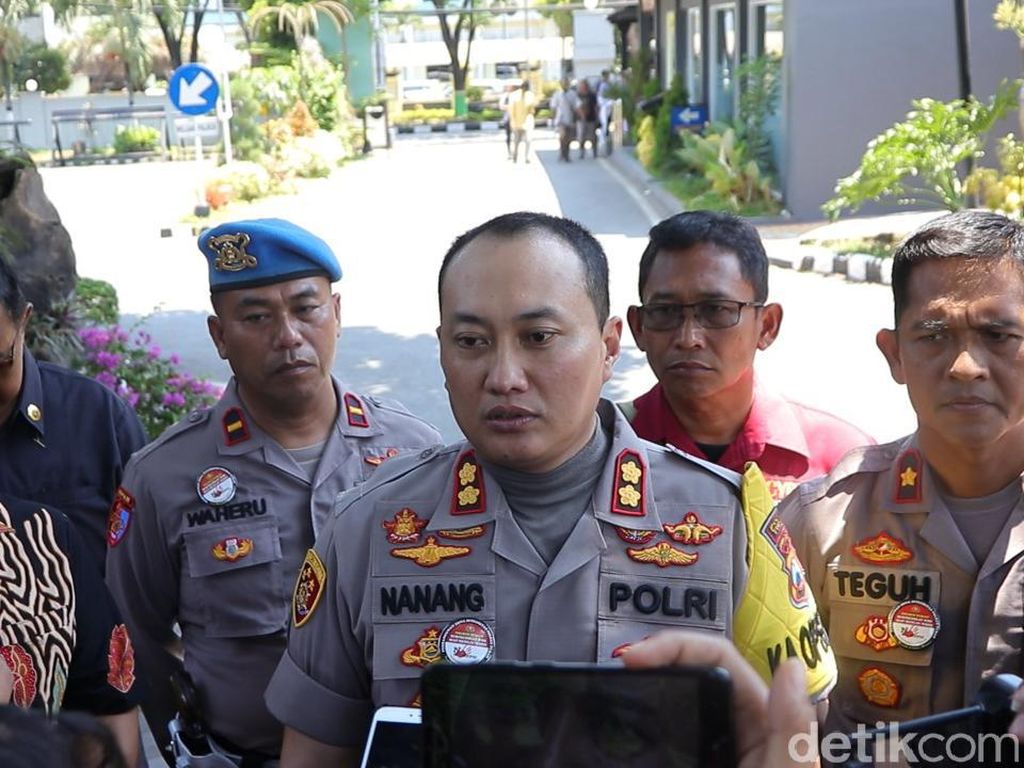Polisi Beberkan Kronologi Video Mesum Pelajar Tuban yang Viral Polisi Beberkan Kronologi Video Mesum Pelajar Tuban yang Viral