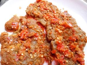 Resep Bikin Telur Ceplok Geprek yang Gurih Renyah Resep Bikin Telur Ceplok Geprek yang Gurih Renyah