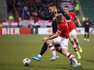 Usai Diimbangi AZ Alkmaar: Laga-Laga Tandangmu Buruk Sekali MU Usai Diimbangi AZ Alkmaar: Laga-Laga Tandangmu Buruk Sekali MU