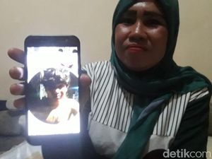 Yadi Tewas Saat Demo di DPR, Ibunda Kaget Jenazahnya Bengkak-Berdarah Yadi Tewas Saat Demo di DPR, Ibunda Kaget Jenazahnya Bengkak-Berdarah