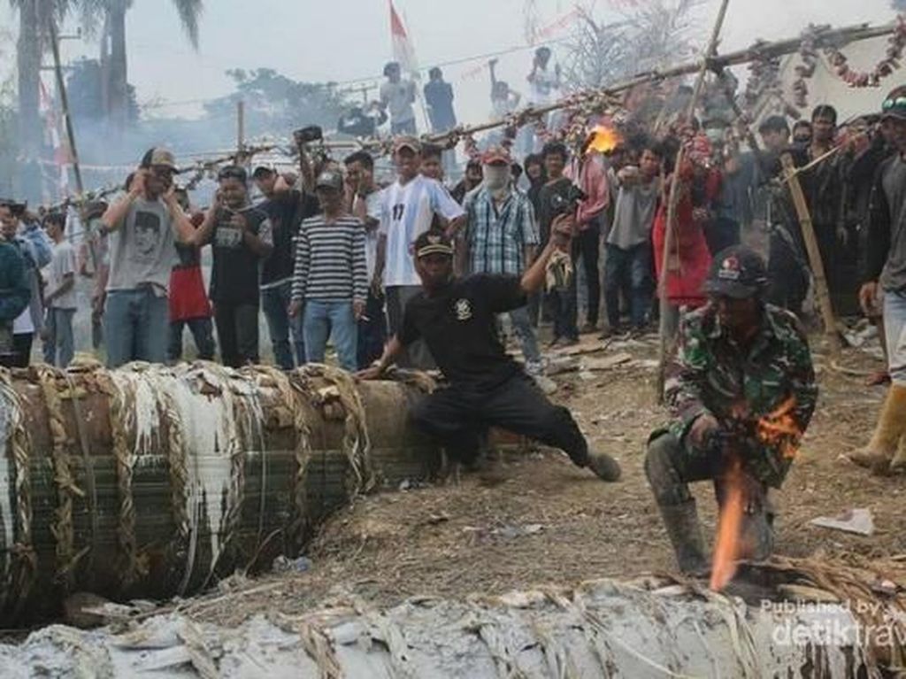 Bogor Punya Tradisi Adu Mercon, Tahu? Bogor Punya Tradisi Adu Mercon, Tahu?
