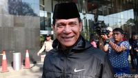 Senyum Rizal Djalil Usai Diperiksa KPK Soal Suap Proyek Air Minum