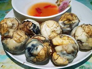 Balut yang Bikin Sepasang Kekasih Jadi Ribut Balut yang Bikin Sepasang Kekasih Jadi Ribut
