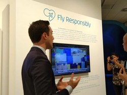 Maskapai Ini Bikin Karpet Pesawat dari Seragam Lama Karyawan