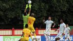Yehven Bokhashvili Menangkan PSS atas Bhayangkara FC