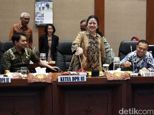 Para Pimpinan DPR Hadiri Rapat Pembagian Ruang Kerja