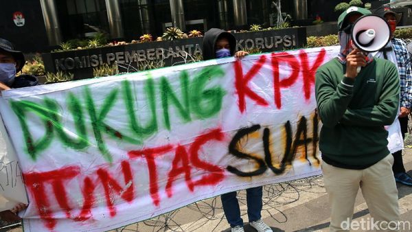 Walhi Geruduk KPK Terkait PLTU II Cirebon