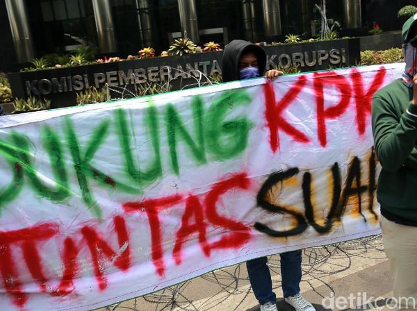 Walhi Geruduk KPK Terkait PLTU II Cirebon