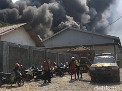 Penyebab Pabrik Perabotan Rumah Tangga Terbakar Diduga dari Percikan Las
