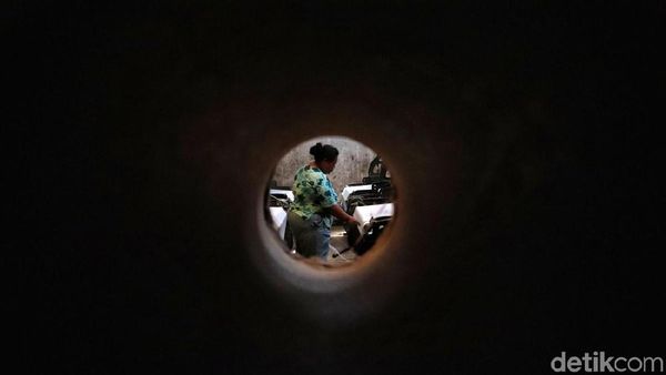 Produk Impor Deras Mengalir, Industri Tekstil Jabar Menjerit