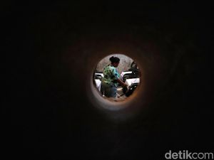 Produk Impor Deras Mengalir, Industri Tekstil Jabar Menjerit