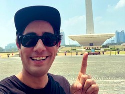 Pesulap Zach King Lagi di Jakarta, Netizen Sebut-sebut Gedung DPR