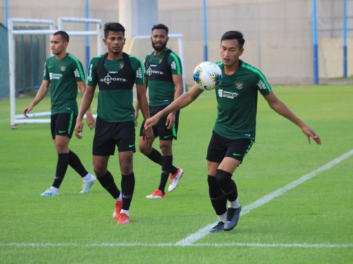 Hansamu Yama di Timnas Indonesia Hansamu Yama di Timnas Indonesia