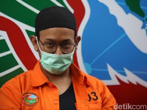 Polisi Pastikan Artis Rifat Umar Bukan Pengedar Ganja Polisi Pastikan Artis Rifat Umar Bukan Pengedar Ganja