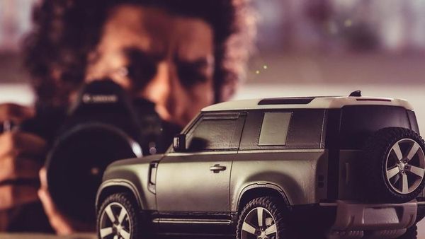 Super Kreatif! Ketika Diorama Berpadu dengan Efek Photoshop