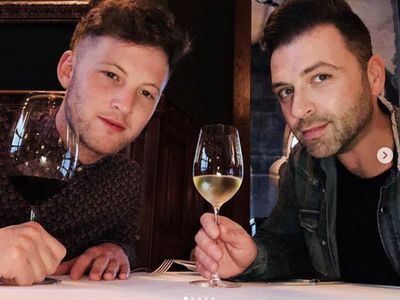Jadi Ayah, Ini Momen Mark Westlife dan Kekasih Prianya