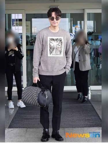 Serba Dior Pakaian Mewah Lee Min Ho Saat Terbang Ke Bali