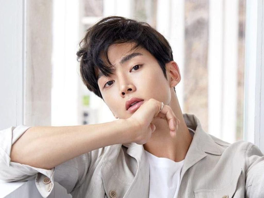 Viral Wajah Asli Rowoon Pemain Drakor She Would Never Know, Diduga Oplas Viral Wajah Asli Rowoon Pemain Drakor She Would Never Know, Diduga Oplas