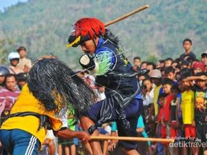 Berdarah-darah, Cara Warga Banjarnegara Meminta Hujan