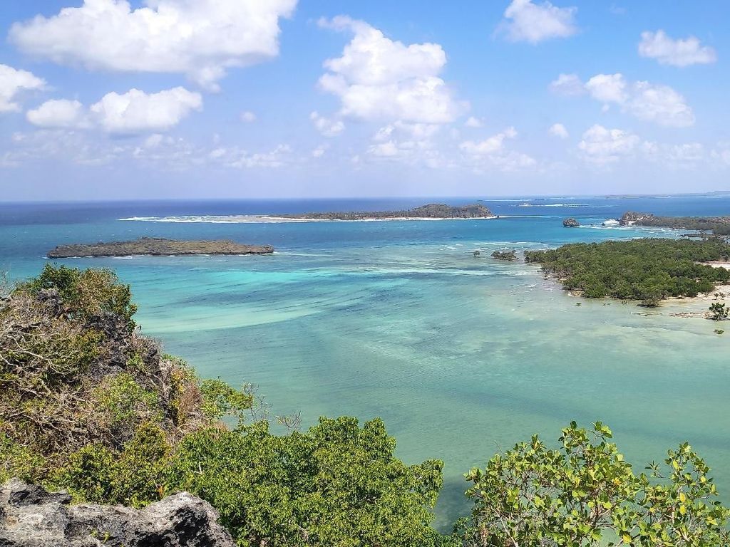 Melatih Otot Betis di Tangga 300 Bukit Mandoo, Berani Coba? Melatih Otot Betis di Tangga 300 Bukit Mandoo, Berani Coba?