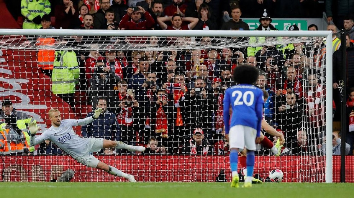 Liverpool dianggap pantas mendapat penalti kemenangan atas Leicester City (Phil Noble/Reuters)