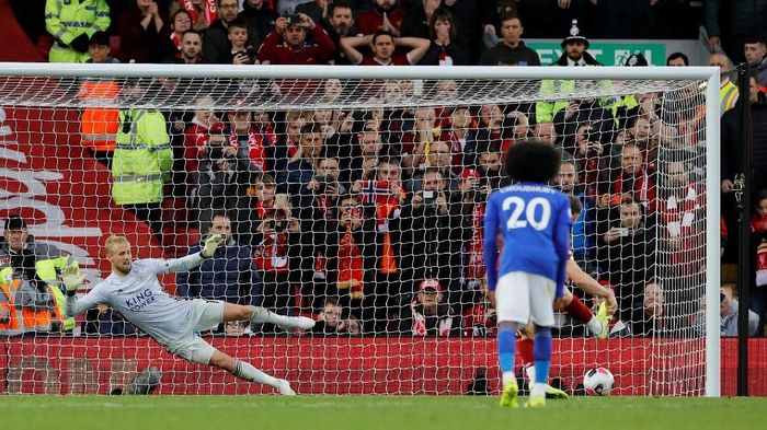 Liverpool dianggap pantas mendapat penalti kemenangan atas Leicester City (Phil Noble/Reuters) Liverpool dianggap pantas mendapat penalti kemenangan atas Leicester City (Phil Noble/Reuters)