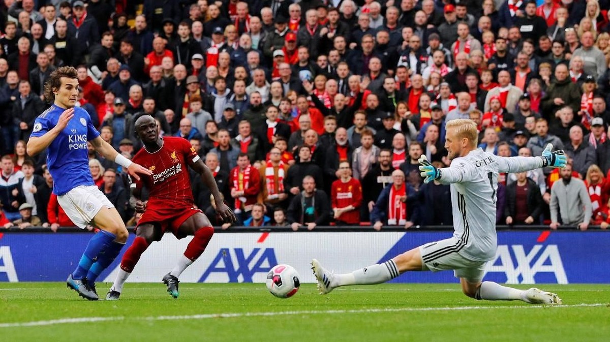 Sadio Mane bawa Liverpool ungguli Leicester City 1-0 di babak pertama (Phil Noble/Reuters)