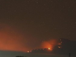 20 Relawan Dikerahkan Cari WNA yang Terjebak Kebakaran Gunung Raung