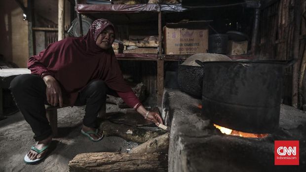 Bu Im, Pawang Kehangatan di Kawah Ijen
