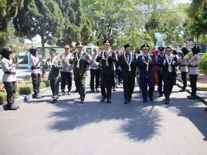 HUT ke-74 TNI, Personel Polres Duduki Kodim 0605/Subang