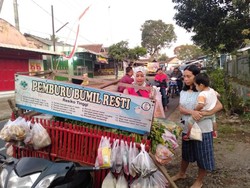 Sambil Jualan, Pedagang Sayur di Sempu Berburu Ibu Hamil