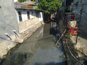 Ironis, Jakarta Belum Bebas dari BAB Sembarangan Ironis, Jakarta Belum Bebas dari BAB Sembarangan