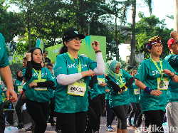 Mengintip Olahraga Menkes Nila Jelang Akhir Masa Jabatan