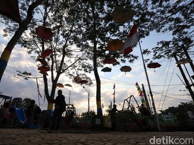 Menikmati Sore di Taman Ceria 21