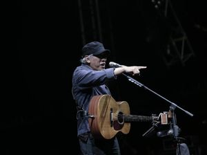 Lirik dan Chord Suara Buat Wakil Rakyat oleh Iwan Fals