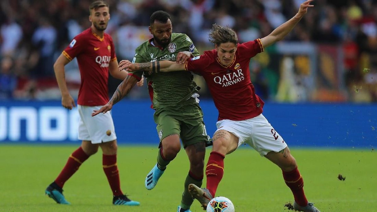 AS Roma diimbangi Cagliari 1-1 di Liga Italia (Foto: Paolo Bruno/Getty Images)