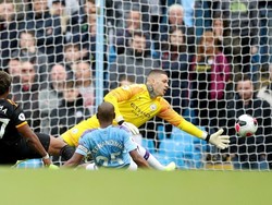 Ada Bau-bau Guardiola Beli Bek Mahal Januari Nanti