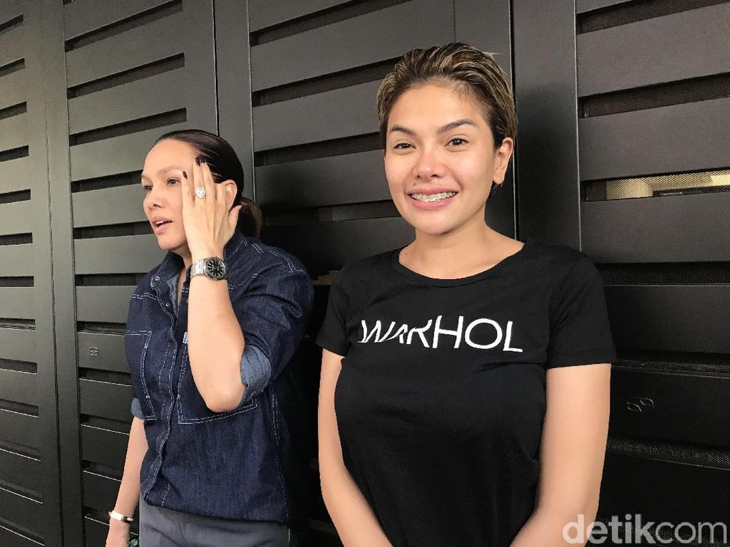 Cerai, Dipo Latief Harus Nafkahi Nikita Mirzani Rp 10 Juta per Bulan Cerai, Dipo Latief Harus Nafkahi Nikita Mirzani Rp 10 Juta per Bulan