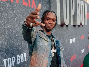 Usai Konser, Rapper Ini Ditusuk di Ruang Ganti